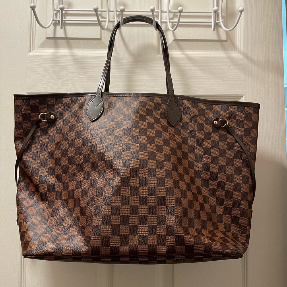 Louis Vuitton Neverfull GM w/ Pouch in Damier Ebene Canvas